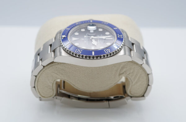 Rolex 126619LB SUBMARINER 41 WHITE GOLD BLUE BEZEL 2023 WARRANTY COMPLETE SET - Image 4