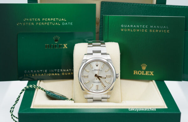 Rolex 124300 OYSTER PERPETUAL 41 SILVER DIAL 2021 WARRANTY COMPLETE SET - Image 2