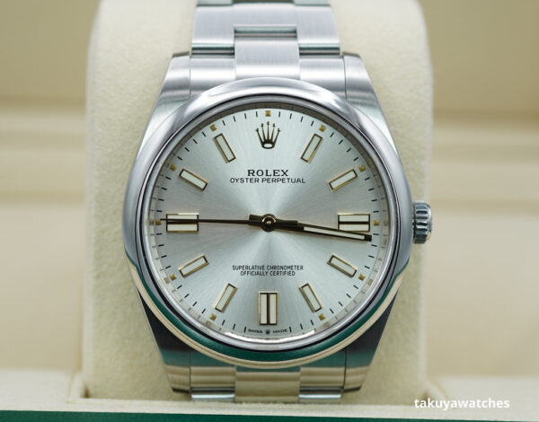 Rolex 124300 OYSTER PERPETUAL 41 SILVER DIAL 2021 WARRANTY COMPLETE SET