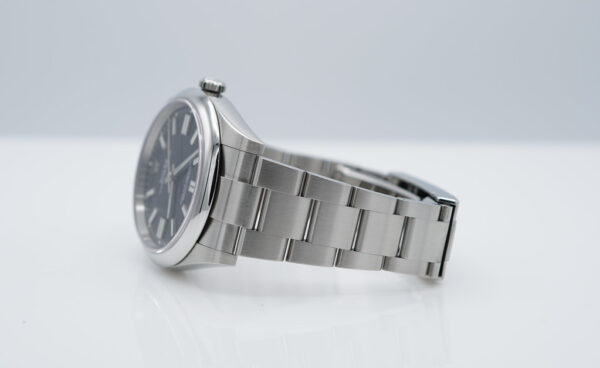 Rolex 124300 OYSTER PERPETUAL 41 BLACK DIAL 2023 WARRANTY COMPLETE SET - Image 5