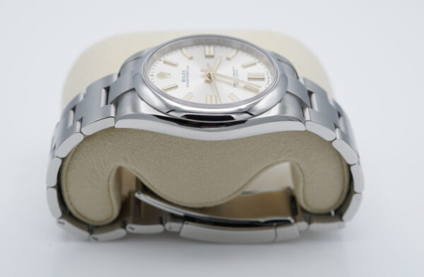 Rolex 124300 OYSTER PERPETUAL 41 SILVER DIAL 2021 WARRANTY COMPLETE SET - Image 4