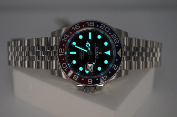 BRAND NEW Rolex 126710BLRO PEPSI GMT MASTER II RED BLUE BEZEL JUBILEE 2024 FULL SET - Image 11