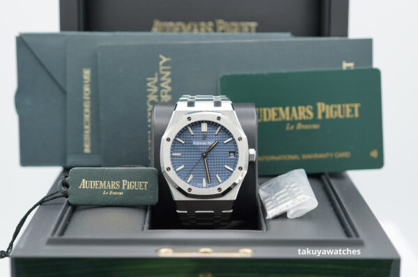 Audemars PIGUET ROYAL OAK 15500ST STAINLESS STEEL BLUE DIAL 41MM 2020 FULL SET - Image 2