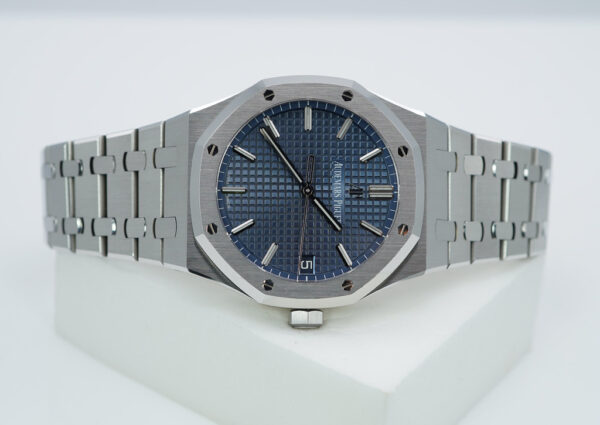 Audemars PIGUET ROYAL OAK 15500ST STAINLESS STEEL BLUE DIAL 41MM 2020 FULL SET - Image 10