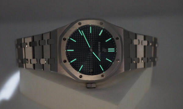 Audemars PIGUET ROYAL OAK 15500ST STAINLESS STEEL BLUE DIAL 41MM 2020 FULL SET - Image 12