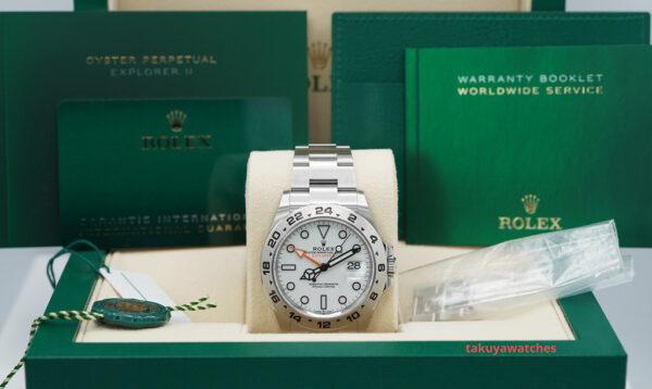 Rolex 226570 EXPLORER 2 POLAR WHITE DIAL NEW MODEL 2021 WARRANTY COMPLETE SET - Image 2
