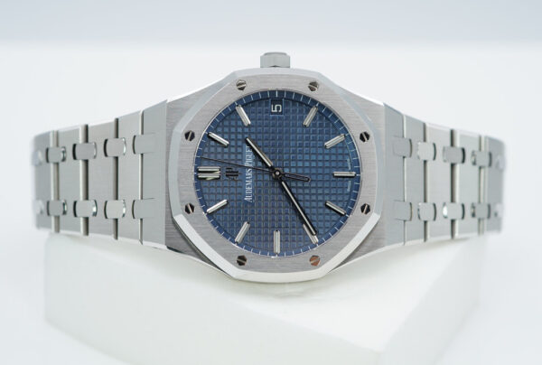 Audemars PIGUET ROYAL OAK 15500ST STAINLESS STEEL BLUE DIAL 41MM 2020 FULL SET - Image 11