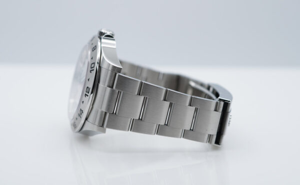 Rolex 226570 EXPLORER 2 POLAR WHITE DIAL NEW MODEL 2021 WARRANTY COMPLETE SET - Image 5