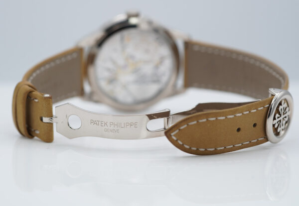 Patek PHILIPPE 5326G WHITE GOLD COMPLICATIONS ANNUAL CALENDAR TRAVEL TIME 2023 FULL SET - Image 8