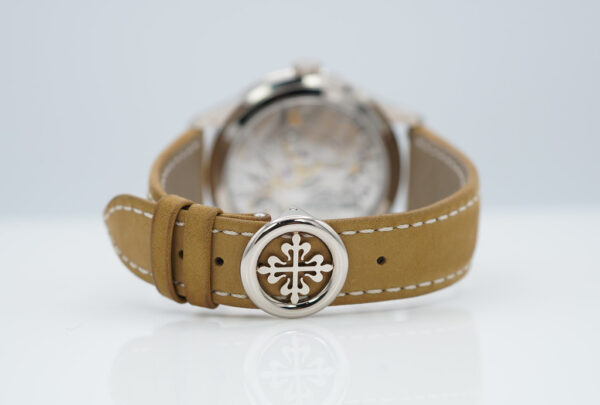 Patek PHILIPPE 5326G WHITE GOLD COMPLICATIONS ANNUAL CALENDAR TRAVEL TIME 2023 FULL SET - Image 7
