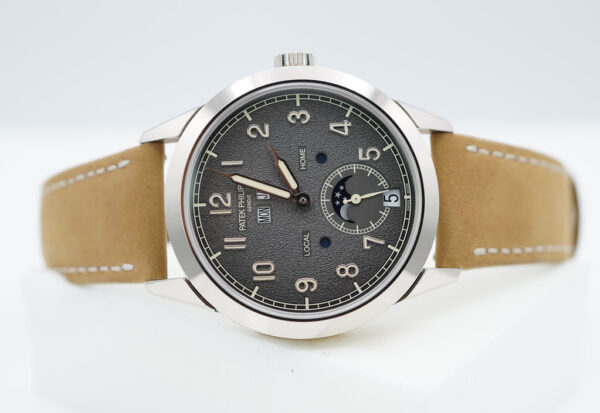 Patek PHILIPPE 5326G WHITE GOLD COMPLICATIONS ANNUAL CALENDAR TRAVEL TIME 2023 FULL SET - Image 11