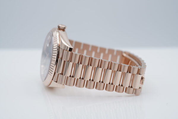 Rolex 228235 DAY DATE 40 ROSE GOLD CHOCOLATE BAGUETTE DIAMOND DIAL 2023 FULL SET - Image 5