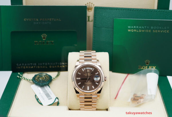 Rolex 228235 DAY DATE 40 ROSE GOLD CHOCOLATE BAGUETTE DIAMOND DIAL 2023 FULL SET - Image 2