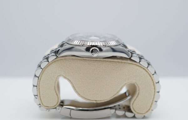 BRAND NEW Rolex 126234 DATEJUST 36 FLUTED BEZEL MINT GREEN DIAL JUBILEE 2024 FULL SET - Image 3