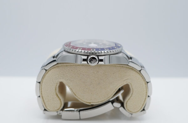Rolex 126710BLRO PEPSI GMT MASTER II RED BLUE BEZEL OYSTER 2021 FULL SET - Image 3