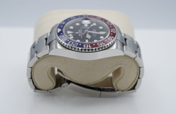 Rolex 126710BLRO PEPSI GMT MASTER II RED BLUE BEZEL OYSTER 2021 FULL SET - Image 4