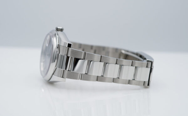 Rolex 115200 OYSTER PERPETUAL DATE 34MM BLUE DIAL OYSTER BAND 2022 FULL SET - Image 5