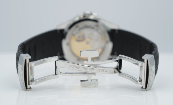 Patek PHILIPPE 5164A AQUANAUT TRAVEL TIME STAINLESS STEEL 2021 FULL SET - Image 8