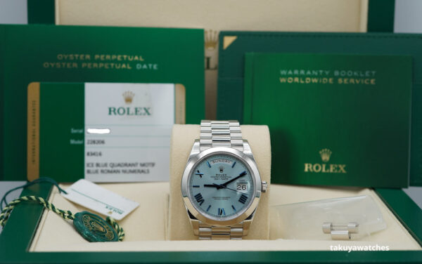Rolex 228206 DAY DATE 40 PLATINUM ICE BLUE QUADRANT ROMAN DIAL COMPLETE SET - Image 2
