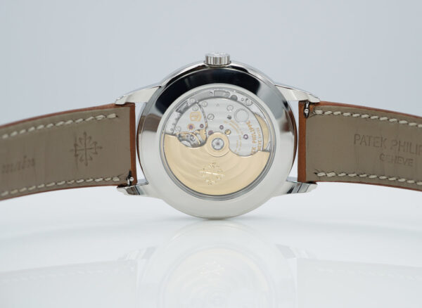 Patek PHILIPPE 5212A STAINLESS STEEL CALATRAVA WEEKLY CALENDAR 2021 COMPLETE SET - Image 8