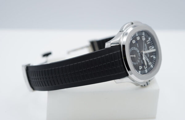 Patek PHILIPPE 5164A AQUANAUT TRAVEL TIME STAINLESS STEEL 2021 FULL SET - Image 5
