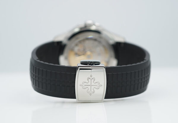 Patek PHILIPPE 5164A AQUANAUT TRAVEL TIME STAINLESS STEEL 2021 FULL SET - Image 7