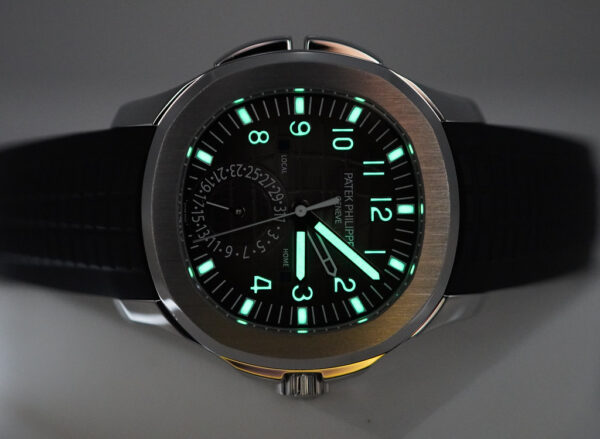 Patek PHILIPPE 5164A AQUANAUT TRAVEL TIME STAINLESS STEEL 2021 FULL SET - Image 12