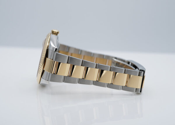 Rolex 126333 DATEJUST 41 GOLD STEEL CHAMPAGNE DIAL OYSTER BAND FULL SET - Image 5