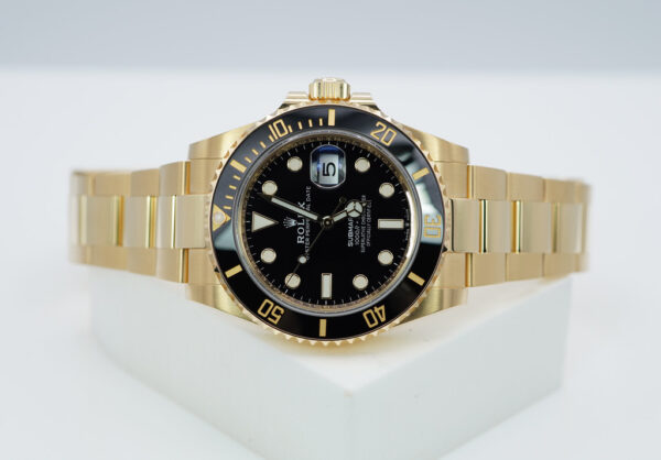 Rolex 126618LN SUBMARINER 41 YELLOW GOLD BLACK DIAL 2023 WARRANTY FULL SET - Image 10