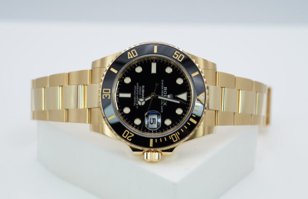 Rolex 126618LN SUBMARINER 41 YELLOW GOLD BLACK DIAL 2023 WARRANTY FULL SET - Image 9
