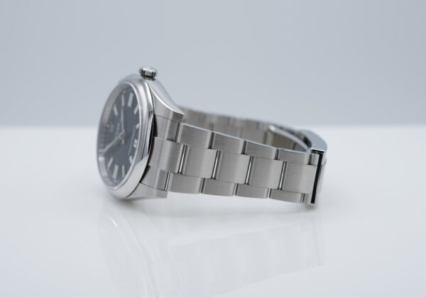 Rolex 124300 OYSTER PERPETUAL 41 BLACK DIAL 2024 WARRANTY COMPLETE SET - Image 5