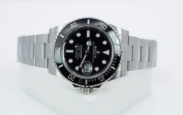 Rolex 126610LN SUBMARINER DATE 41 NEW MODEL 2022 WARRANTY COMPLETE SET - Image 9