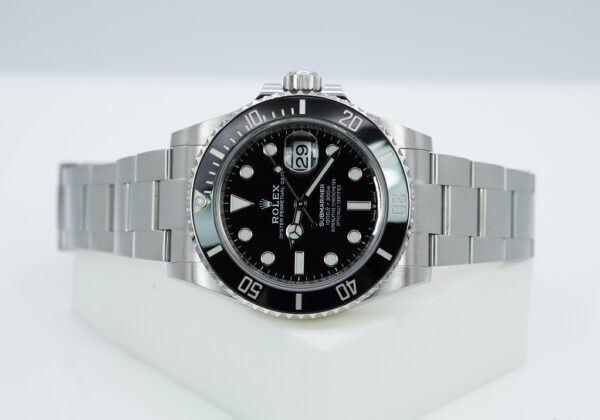 Rolex 126610LN SUBMARINER DATE 41 NEW MODEL 2022 WARRANTY COMPLETE SET - Image 10