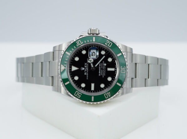 Rolex 126610LV SUBMARINER 41 GREEN MK1 BEZEL STARBUCKS 2022 WARRANTY FULL SET - Image 10