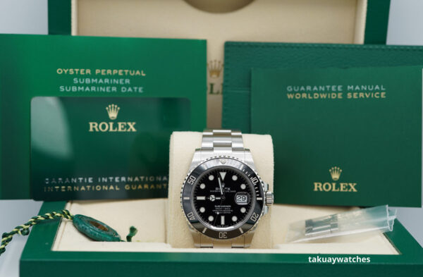 Rolex 126610LN SUBMARINER DATE 41 NEW MODEL 2022 WARRANTY COMPLETE SET - Image 2