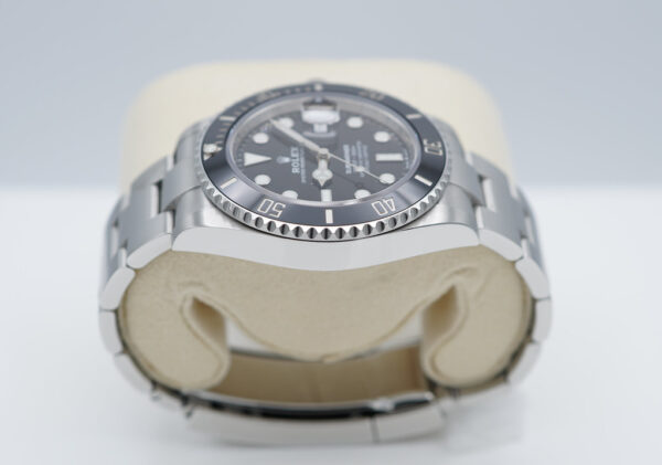 Rolex 126610LN SUBMARINER DATE 41 NEW MODEL 2022 WARRANTY COMPLETE SET - Image 4