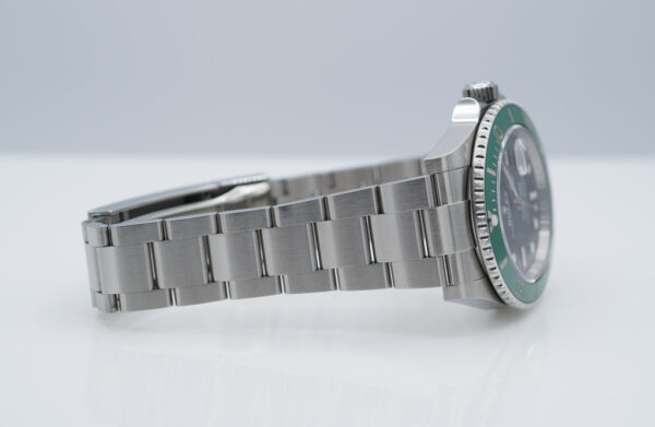 Rolex 126610LV SUBMARINER 41 GREEN MK1 BEZEL STARBUCKS 2022 WARRANTY FULL SET - Image 6