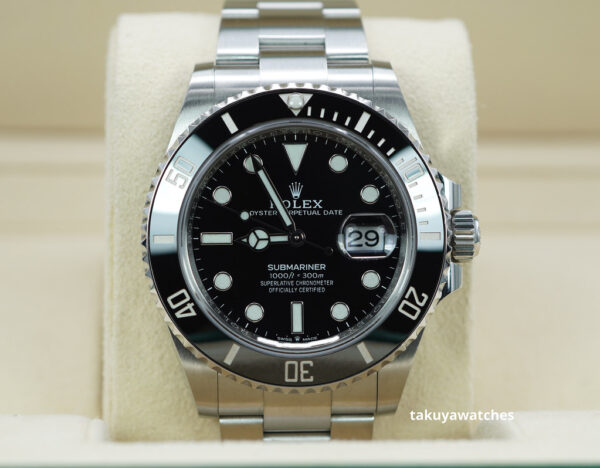 Rolex 126610LN SUBMARINER DATE 41 NEW MODEL 2022 WARRANTY COMPLETE SET
