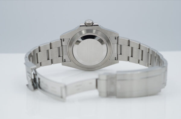 Rolex 126610LV SUBMARINER 41 GREEN MK1 BEZEL STARBUCKS 2022 WARRANTY FULL SET - Image 8