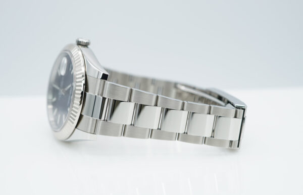 Rolex 126334 DATEJUST 41 FLUTED BEZEL BLUE STICK DIAL OYSTER 2024 COMPLETE SET - Image 5