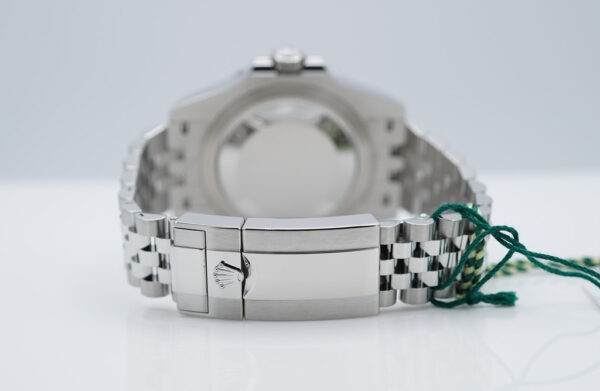 BRAND NEW Rolex 126710BLNR GMT MASTER II BLACK BLUE BEZEL JUBILEE BAND 2024 FULL SET - Image 7