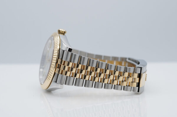 Rolex 126333 DATEJUST 41 YELLOW GOLD STEEL SILVER DIAL JUBILEE 2022 WARRANTY - Image 5