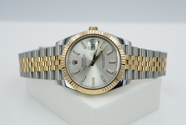 Rolex 126333 DATEJUST 41 YELLOW GOLD STEEL SILVER DIAL JUBILEE 2022 WARRANTY - Image 10