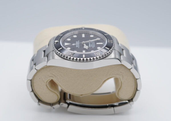 Rolex 124060 SUBMARINER NO DATE 41MM 2021 WARRANTY COMPLETE SET - Image 4