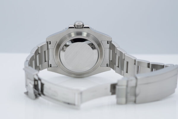 Rolex 124060 SUBMARINER NO DATE 41MM 2021 WARRANTY COMPLETE SET - Image 8