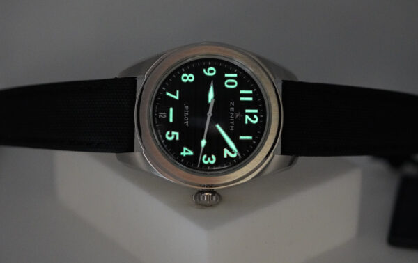 BRAND NEW Zenith PILOT AUTOMATIC BLACK DIAL 40MM 2024 COMPLETE SET - Image 11