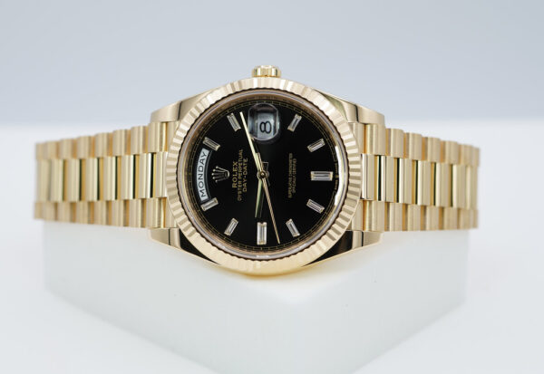 Rolex 228238 DAY DATE 40 YELLOW GOLD BLACK BAGUETTE DIAMOND DIAL 2023 FULL SET - Image 10