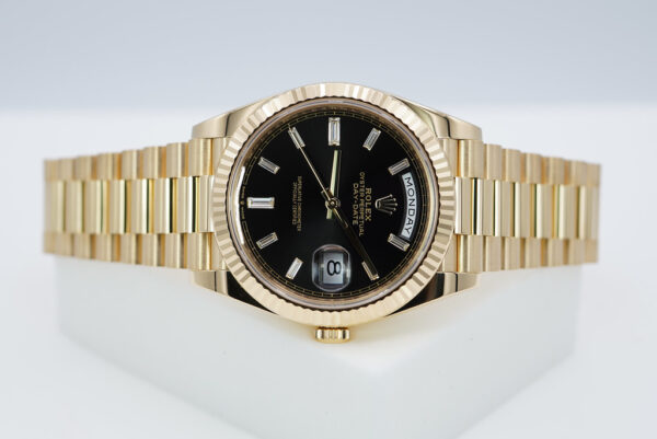 Rolex 228238 DAY DATE 40 YELLOW GOLD BLACK BAGUETTE DIAMOND DIAL 2023 FULL SET - Image 9
