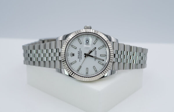 Rolex 126334 DATEJUST 41 FLUTED BEZEL WHITE STICK DIAL JUBILEE BAND FULL SET - Image 10