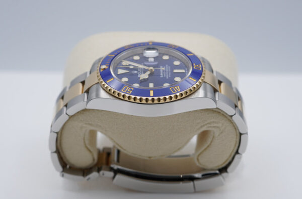 Rolex 126613LB SUBMARINER BLUESY 18K YELLOW GOLD STEEL BLUE DIAL 2022 FULL SET - Image 4